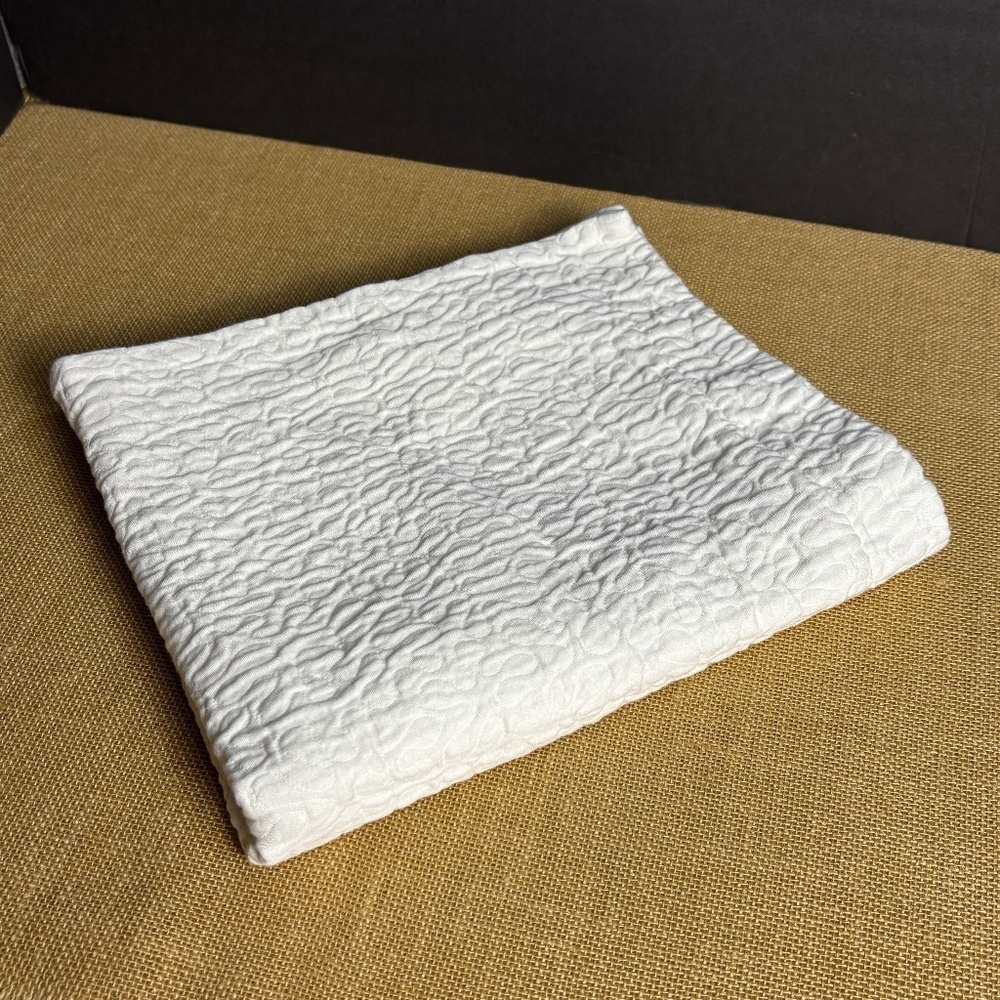 PEACOCK ALLEY Matelasse Std Pillow Sham Egyptian Cotton Discontinued Portugal